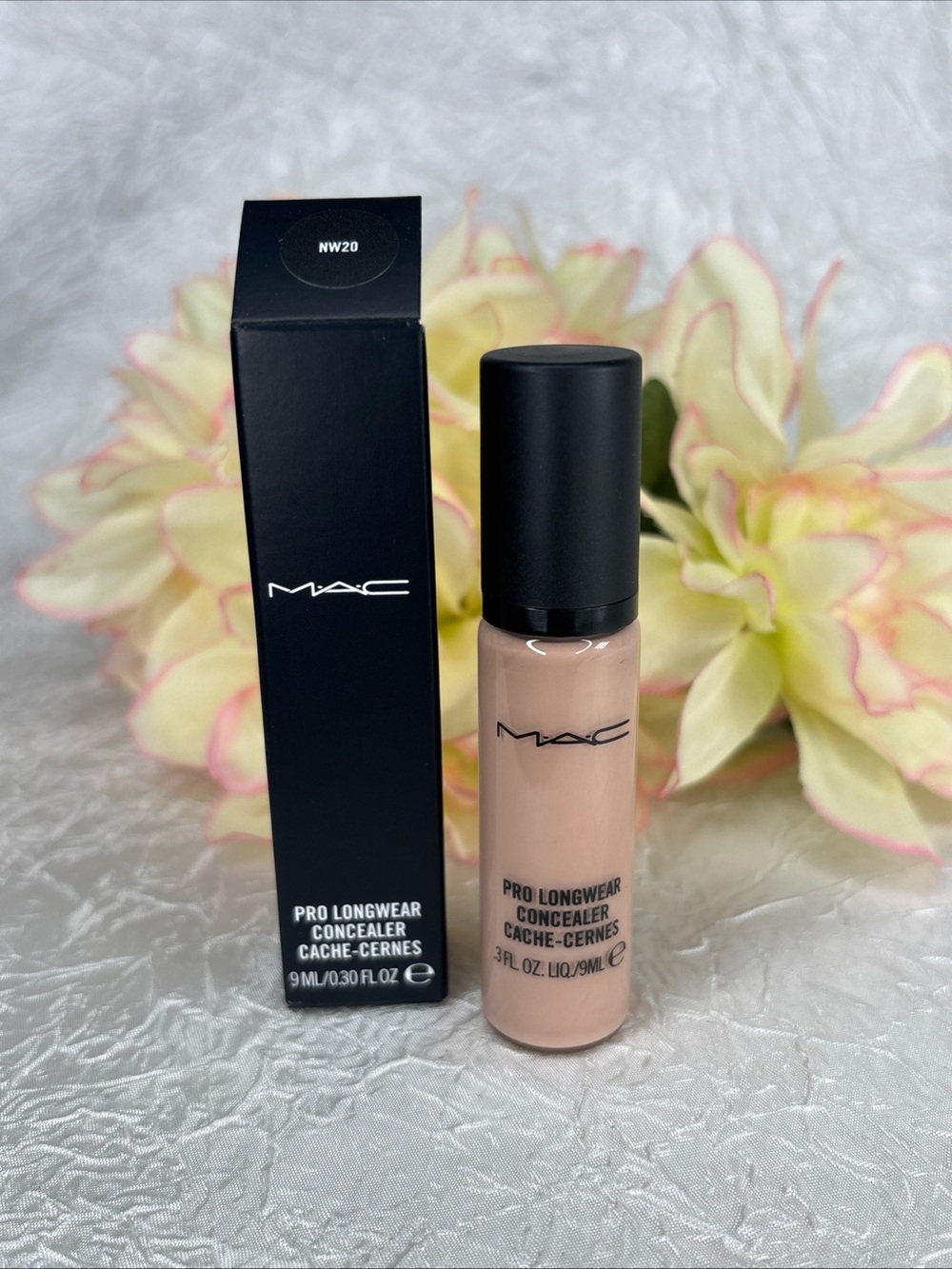 MAC Pro Longwear Concealer Corrector - NW20 - Full Size New In Box